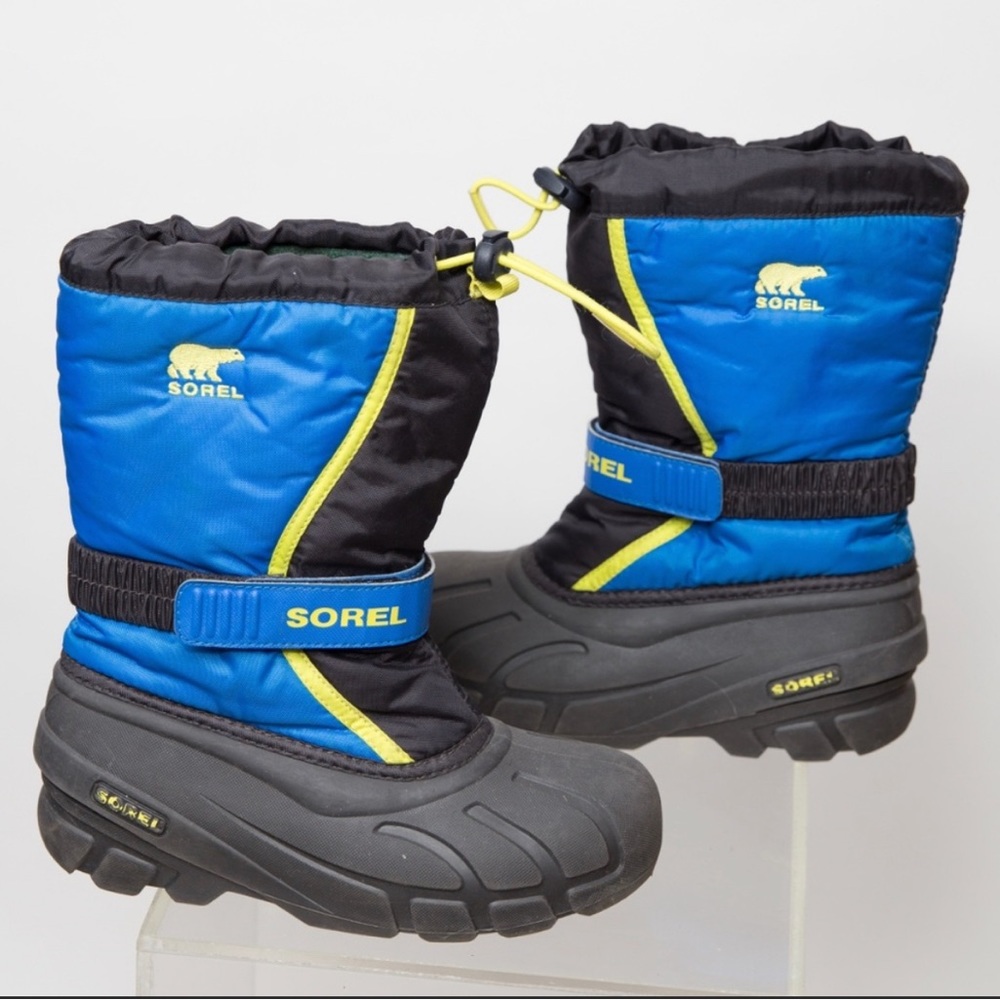 Sorel Youth Flurry boot.
